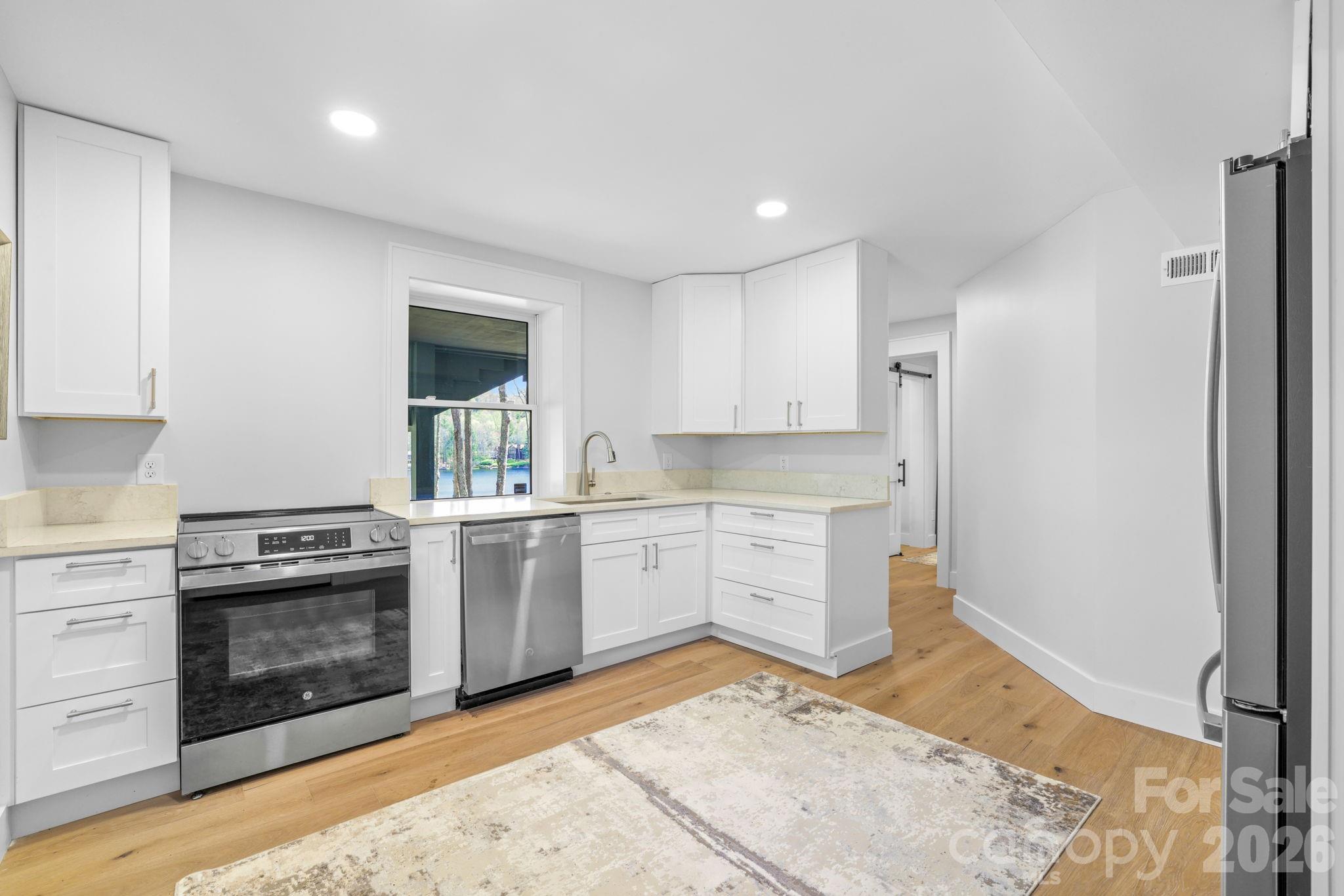 95 Cardinal Trace Lake Toxaway NC 28747