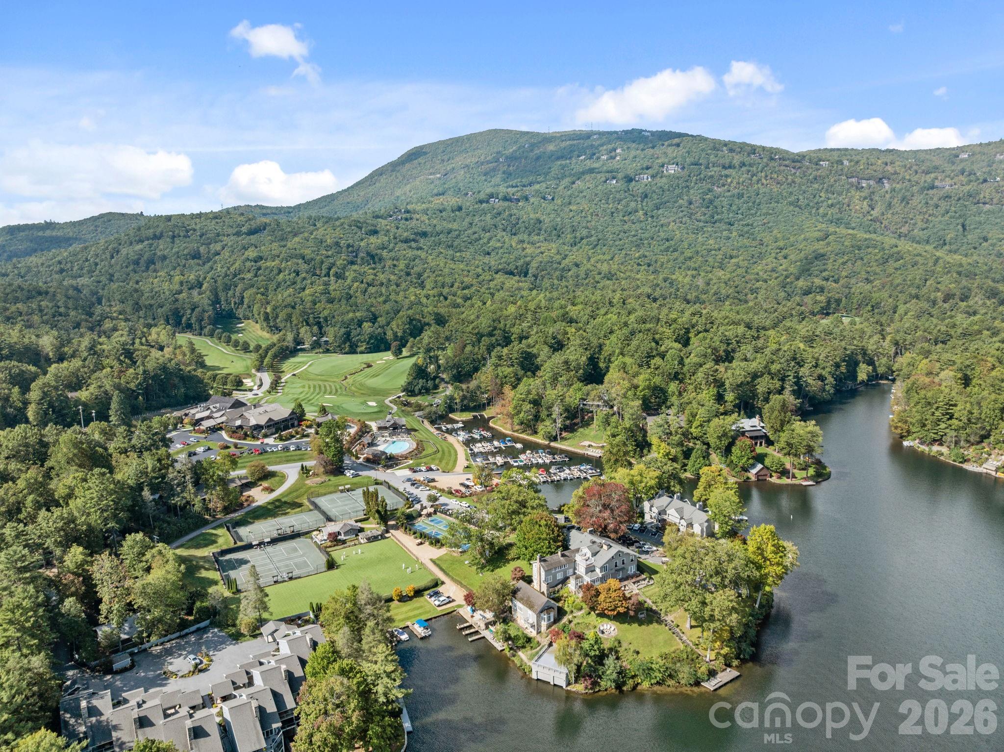 95 Cardinal Trace Lake Toxaway NC 28747