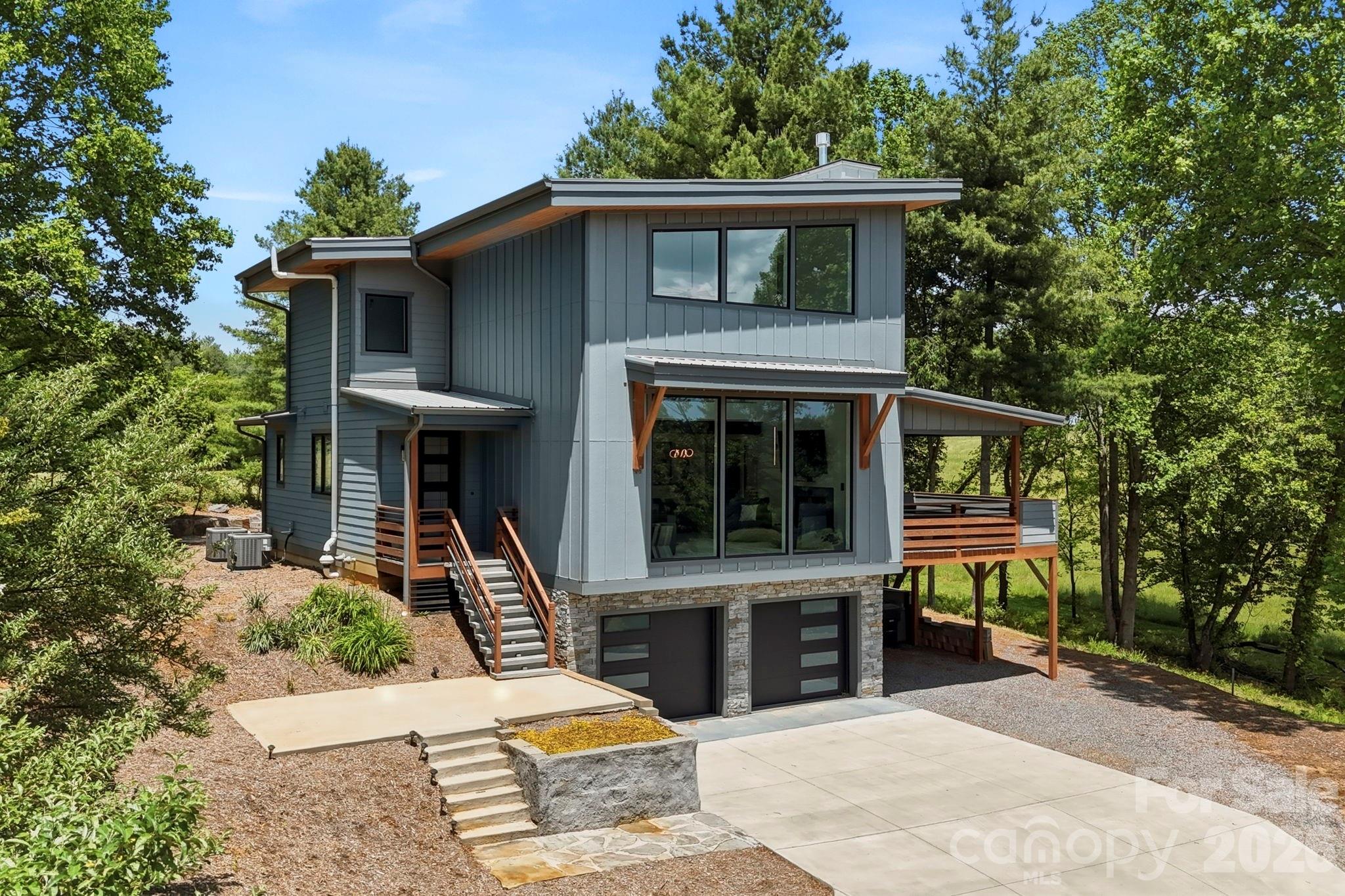 22 Lara Drive Mills River NC 28759