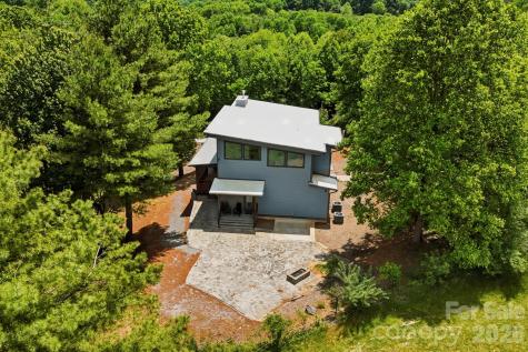 22 Lara Drive Mills River NC 28759