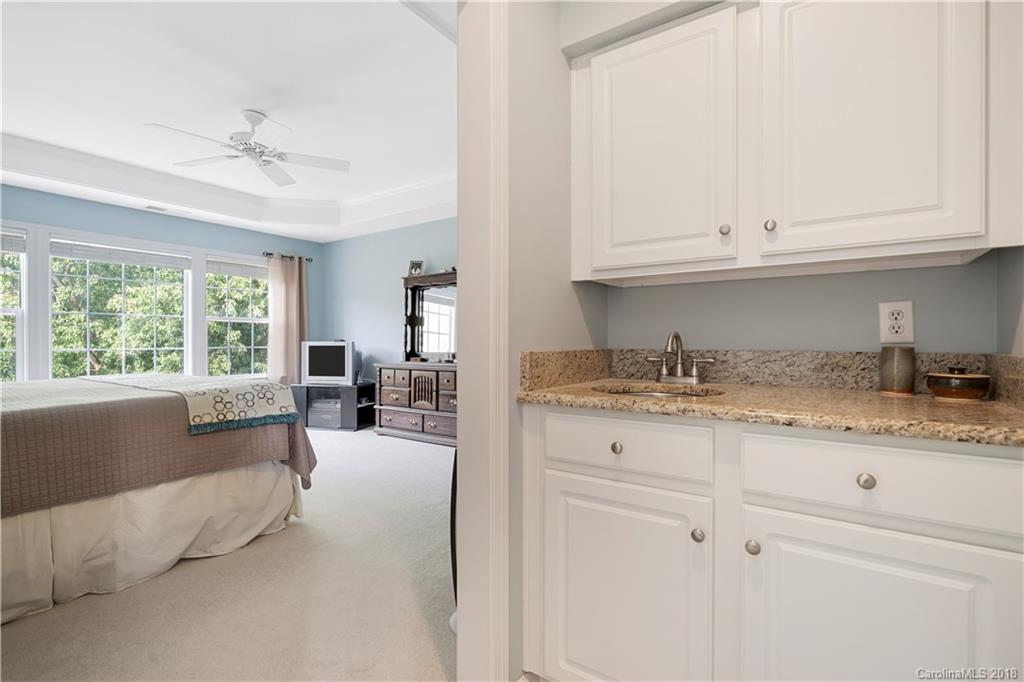 10530 Nimue Court Charlotte NC 28277
