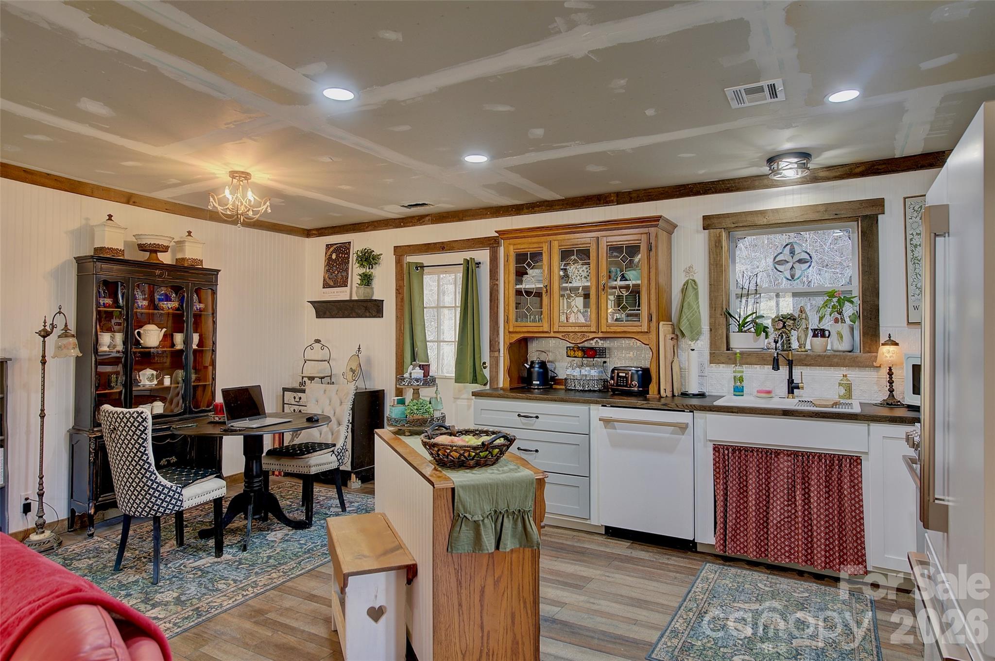 1029 Jacks Creek Road Burnsville NC 28714