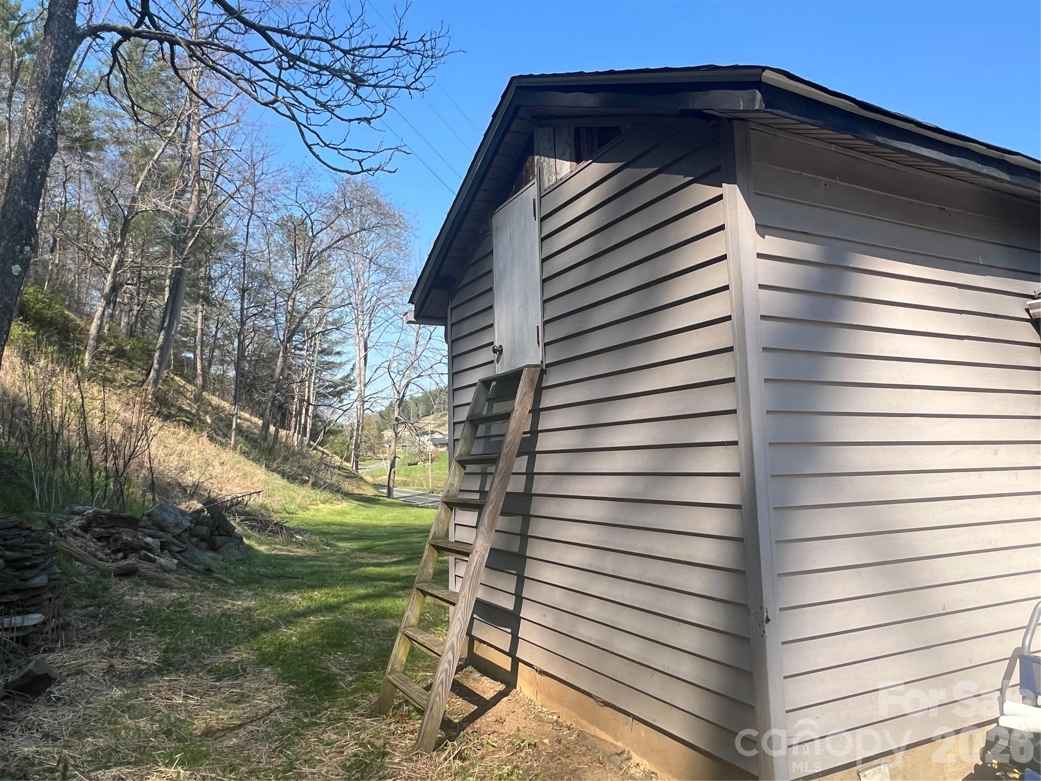 1029 Jacks Creek Road Burnsville NC 28714