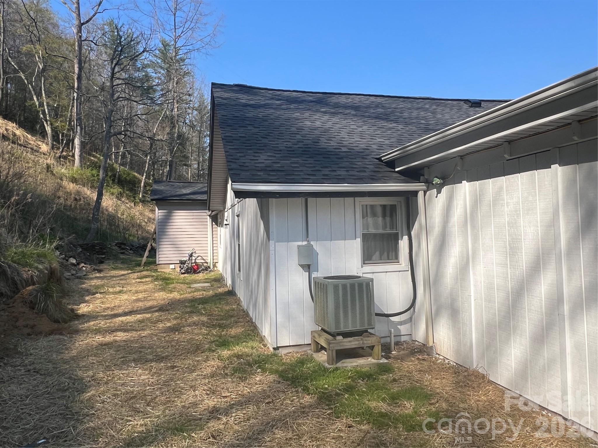 1029 Jacks Creek Road Burnsville NC 28714