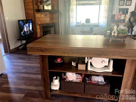 1029 Jacks Creek Road Burnsville NC 28714