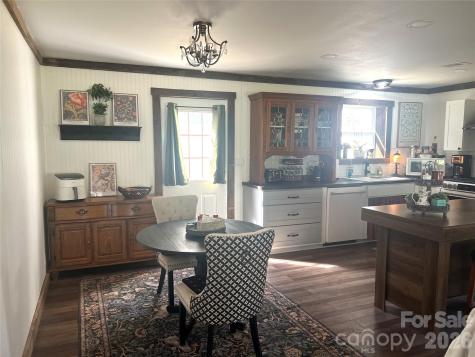 1029 Jacks Creek Road Burnsville NC 28714