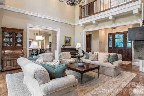 402 Vanderbilt Road Asheville NC 28803