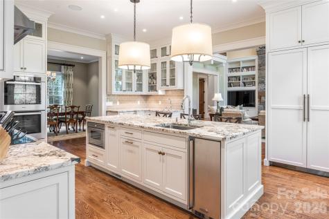 402 Vanderbilt Road Asheville NC 28803