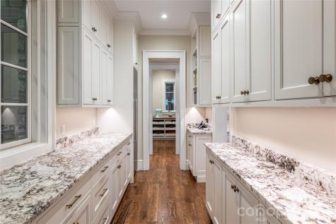 402 Vanderbilt Road Asheville NC 28803