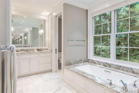 402 Vanderbilt Road Asheville NC 28803