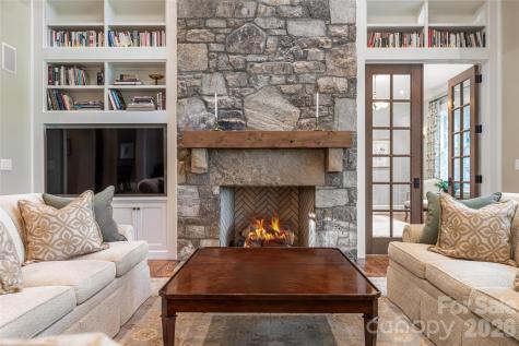 402 Vanderbilt Road Asheville NC 28803