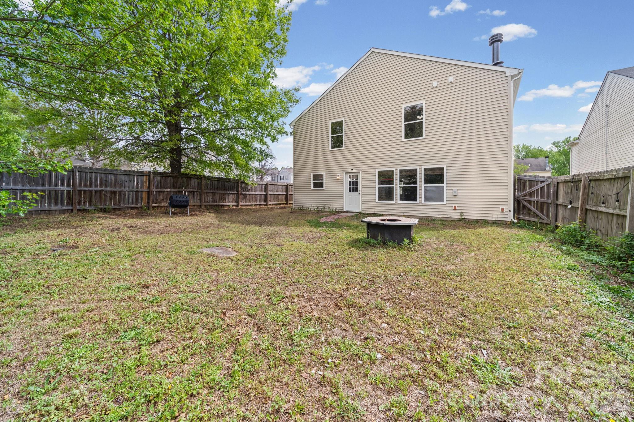 2902 Royal Fern Lane Charlotte NC 28215