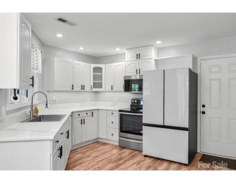 109 Meadow Run Asheville NC 28806