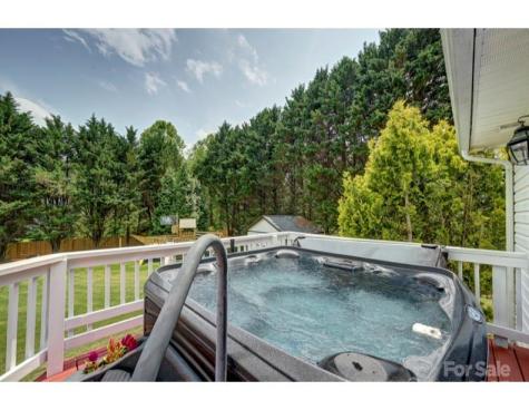 109 Meadow Run Asheville NC 28806