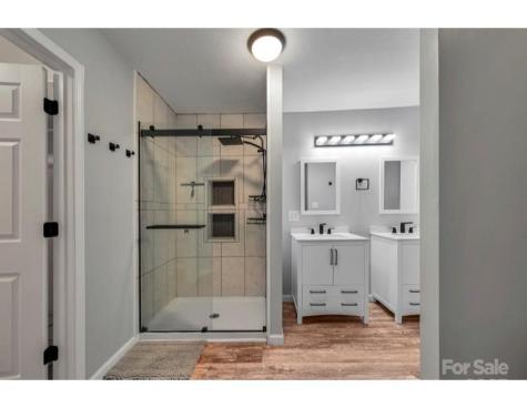 109 Meadow Run Asheville NC 28806