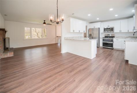 106 Shelly Drive Hendersonville NC 28792