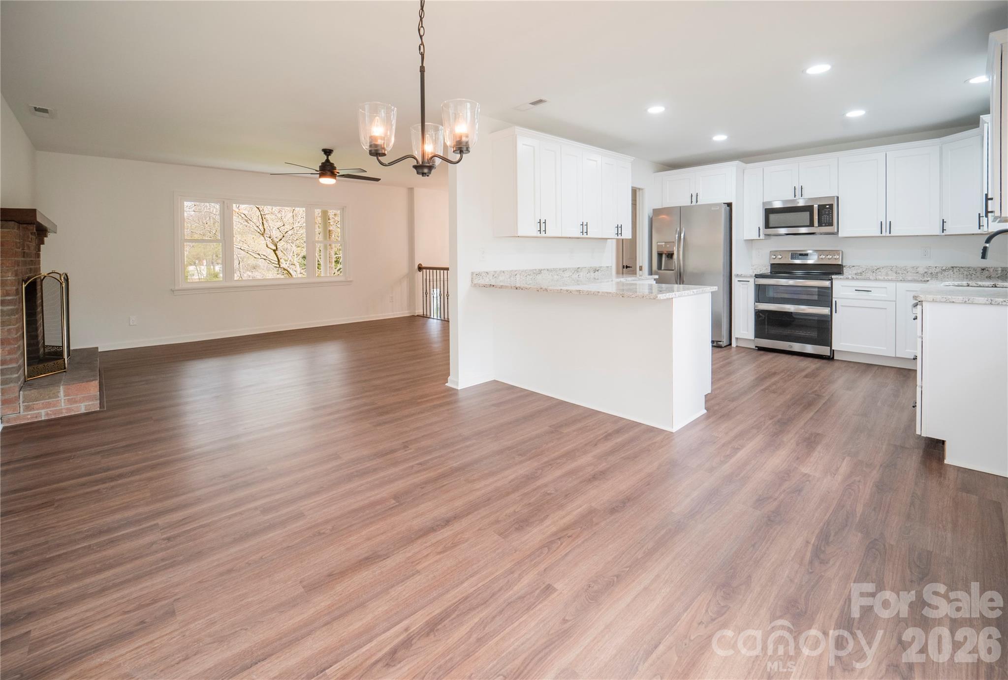 106 Shelly Drive Hendersonville NC 28792