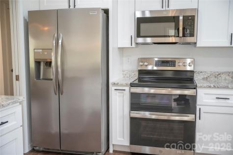 106 Shelly Drive Hendersonville NC 28792