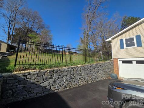 106 Shelly Drive Hendersonville NC 28792