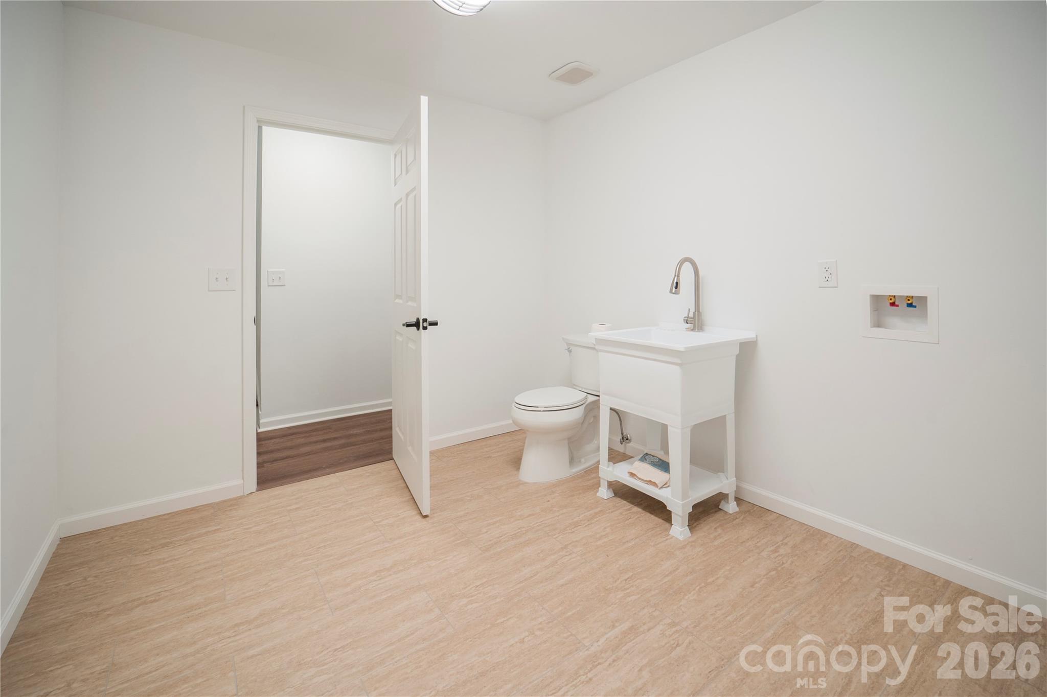 106 Shelly Drive Hendersonville NC 28792
