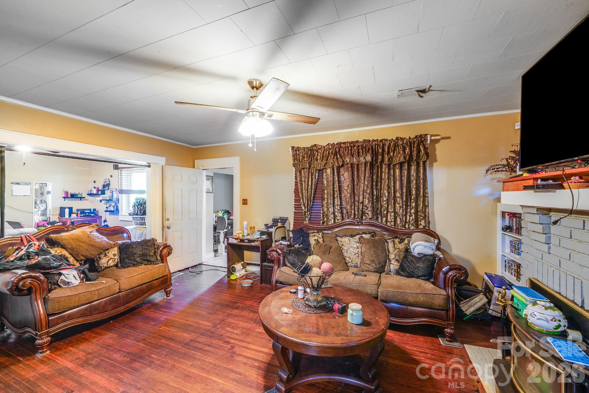 809 W Mauney Avenue Gastonia NC 28052