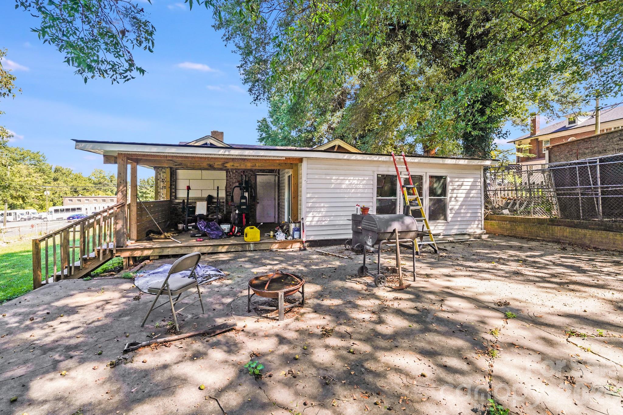809 W Mauney Avenue Gastonia NC 28052