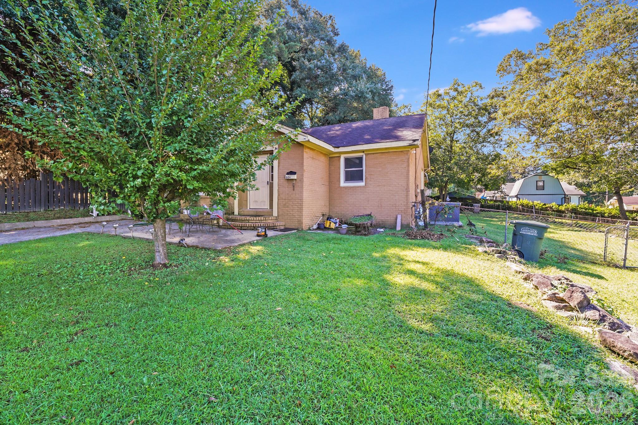 809 W Mauney Avenue Gastonia NC 28052
