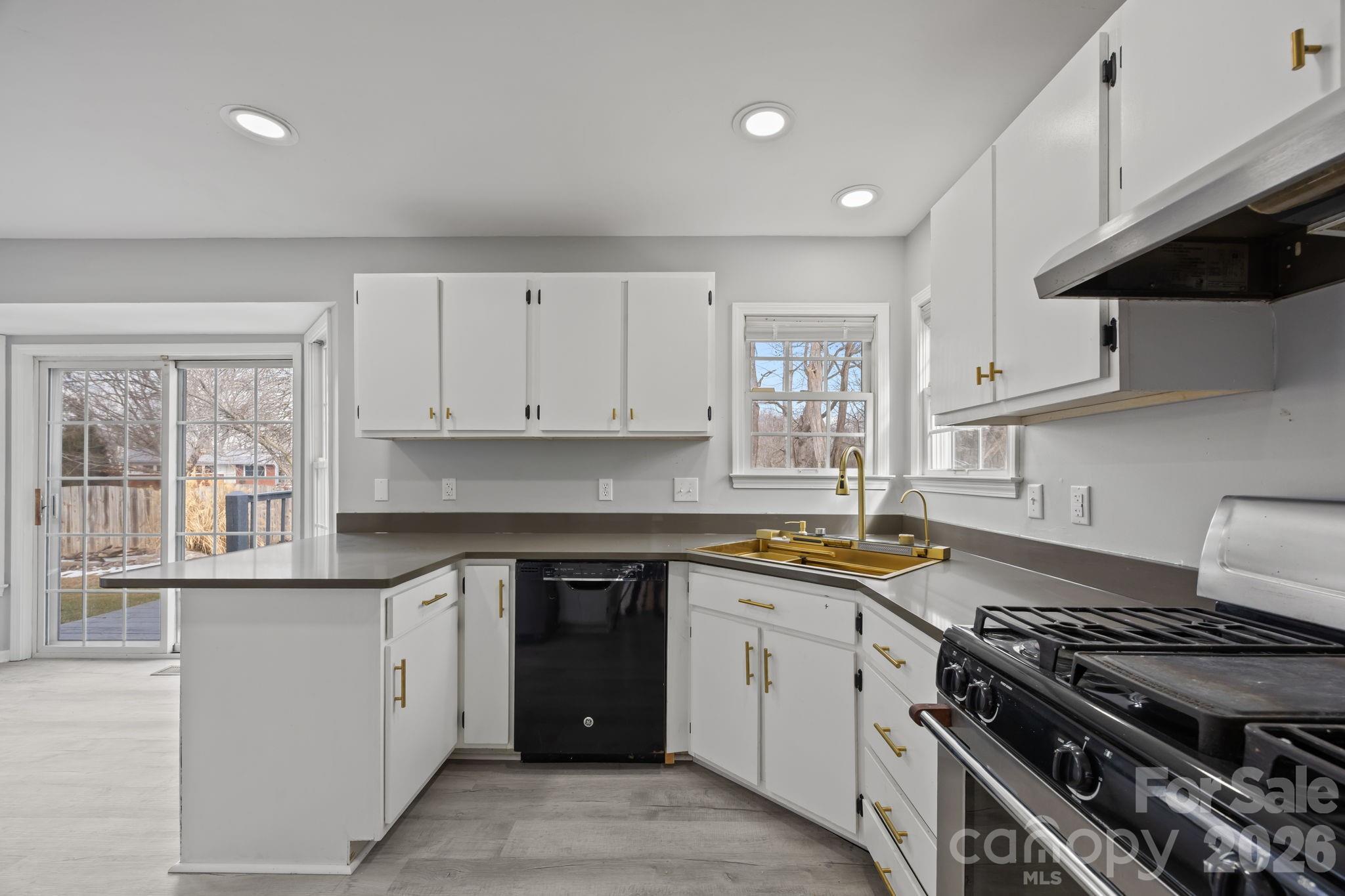 23 Westmont Drive Asheville NC 28806