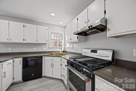 23 Westmont Drive Asheville NC 28806