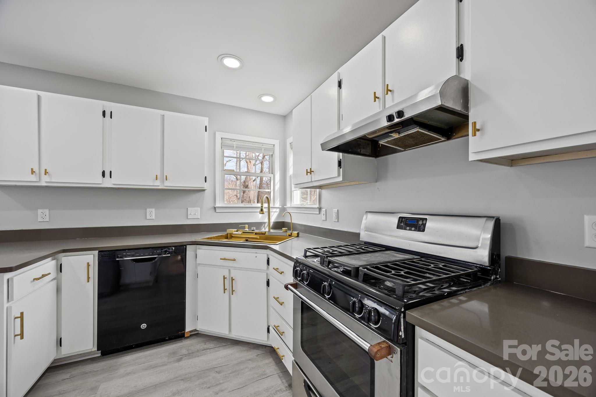 23 Westmont Drive Asheville NC 28806