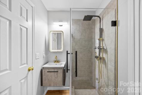 23 Westmont Drive Asheville NC 28806