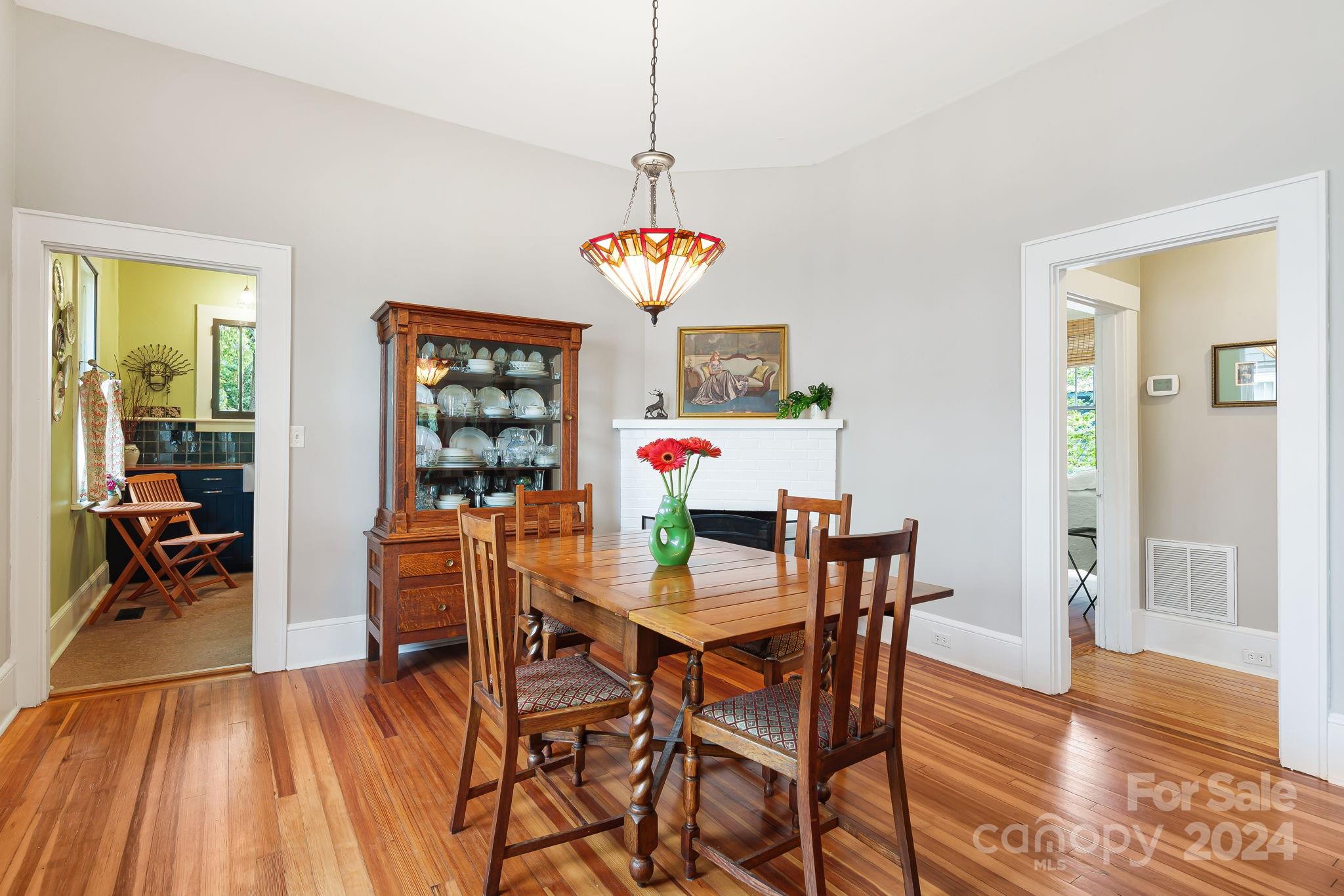 55 Henrietta Street Asheville NC 28801