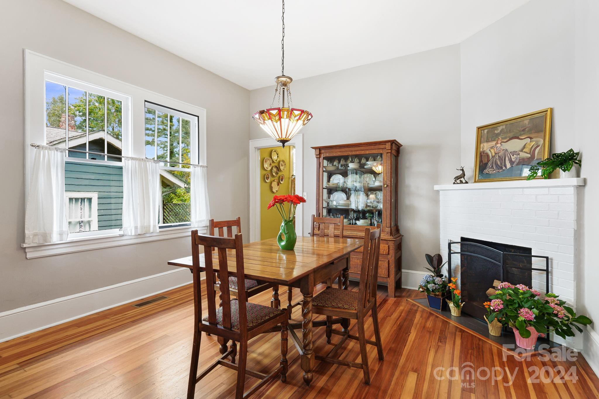 55 Henrietta Street Asheville NC 28801