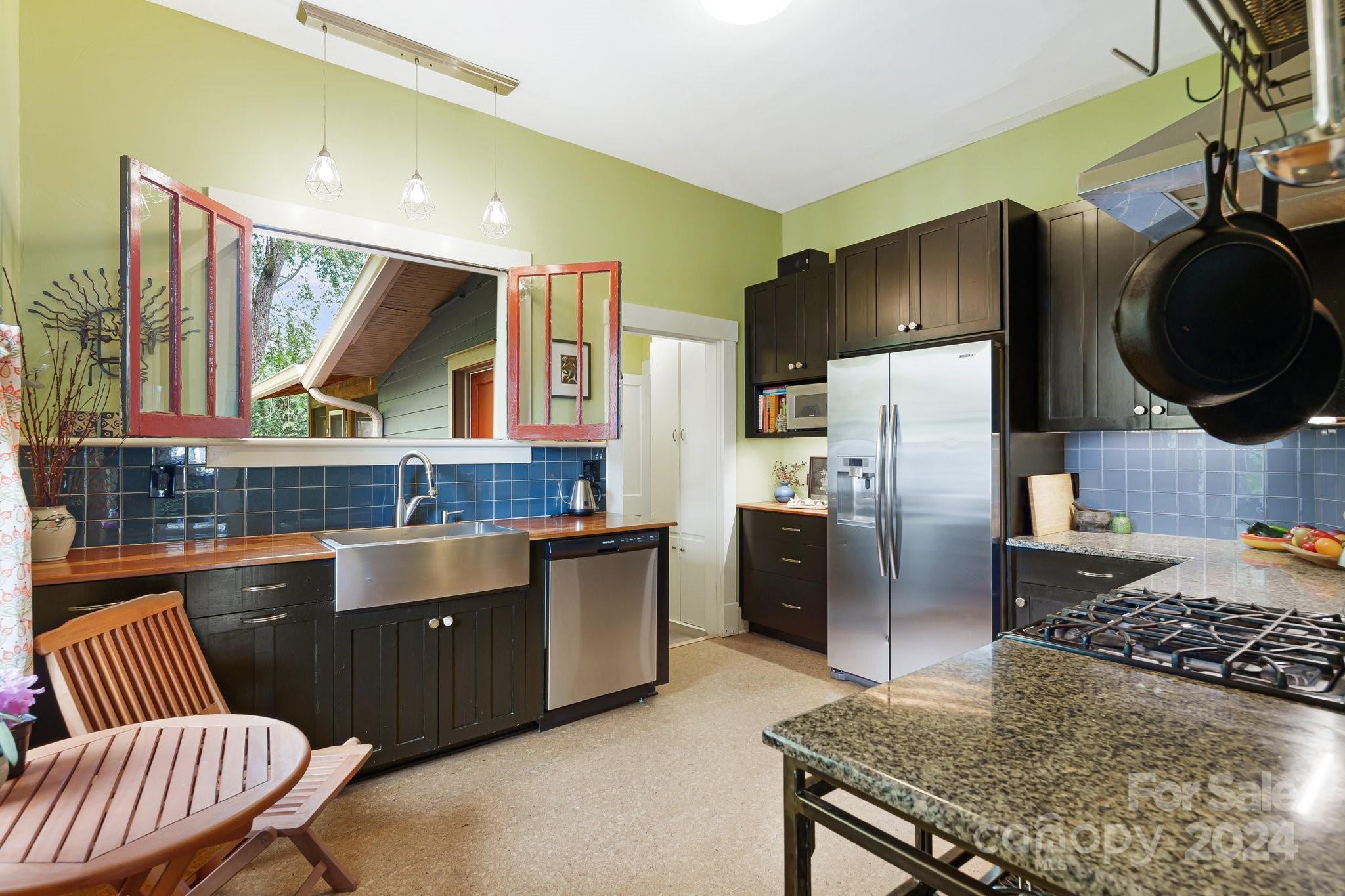 55 Henrietta Street Asheville NC 28801