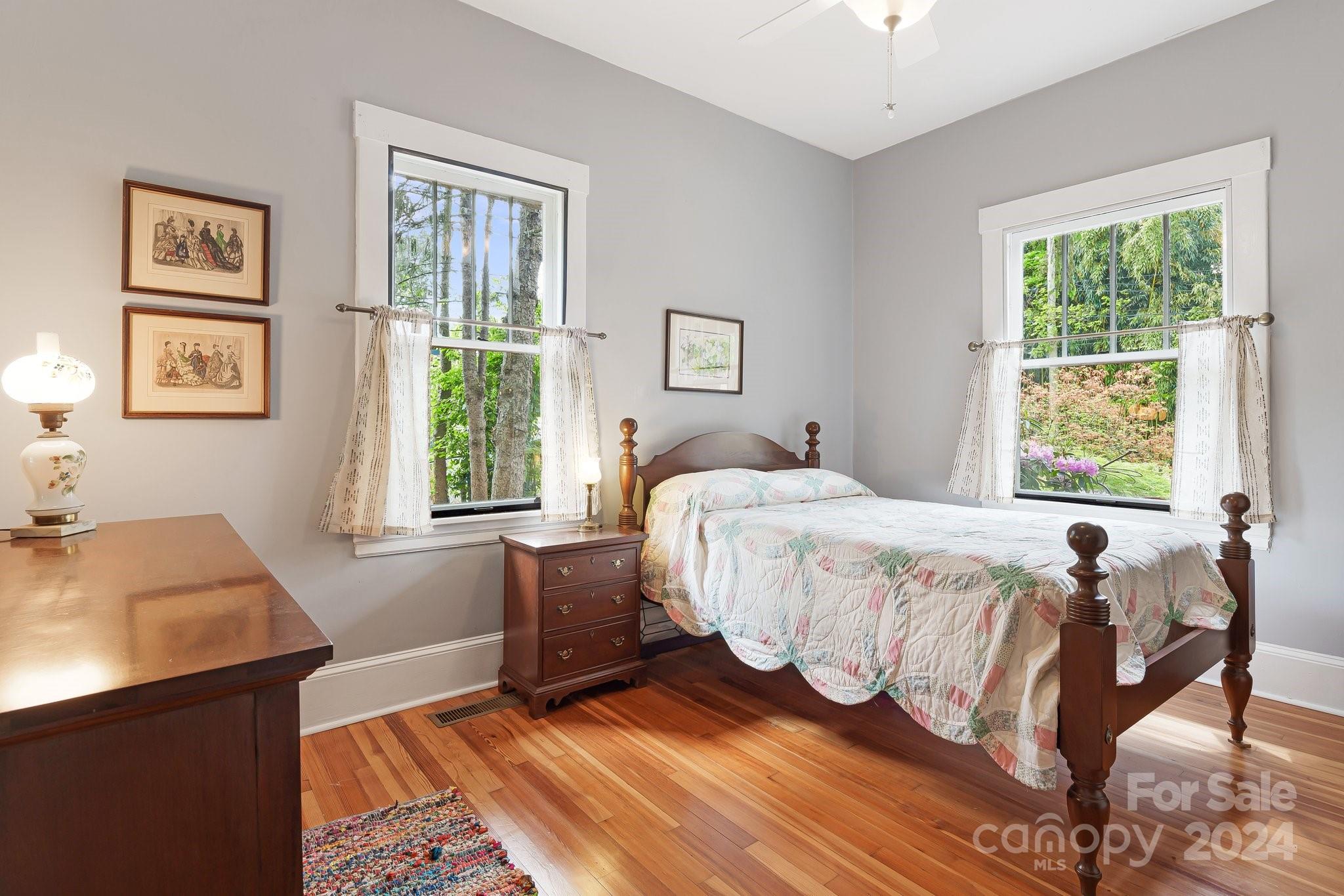 55 Henrietta Street Asheville NC 28801