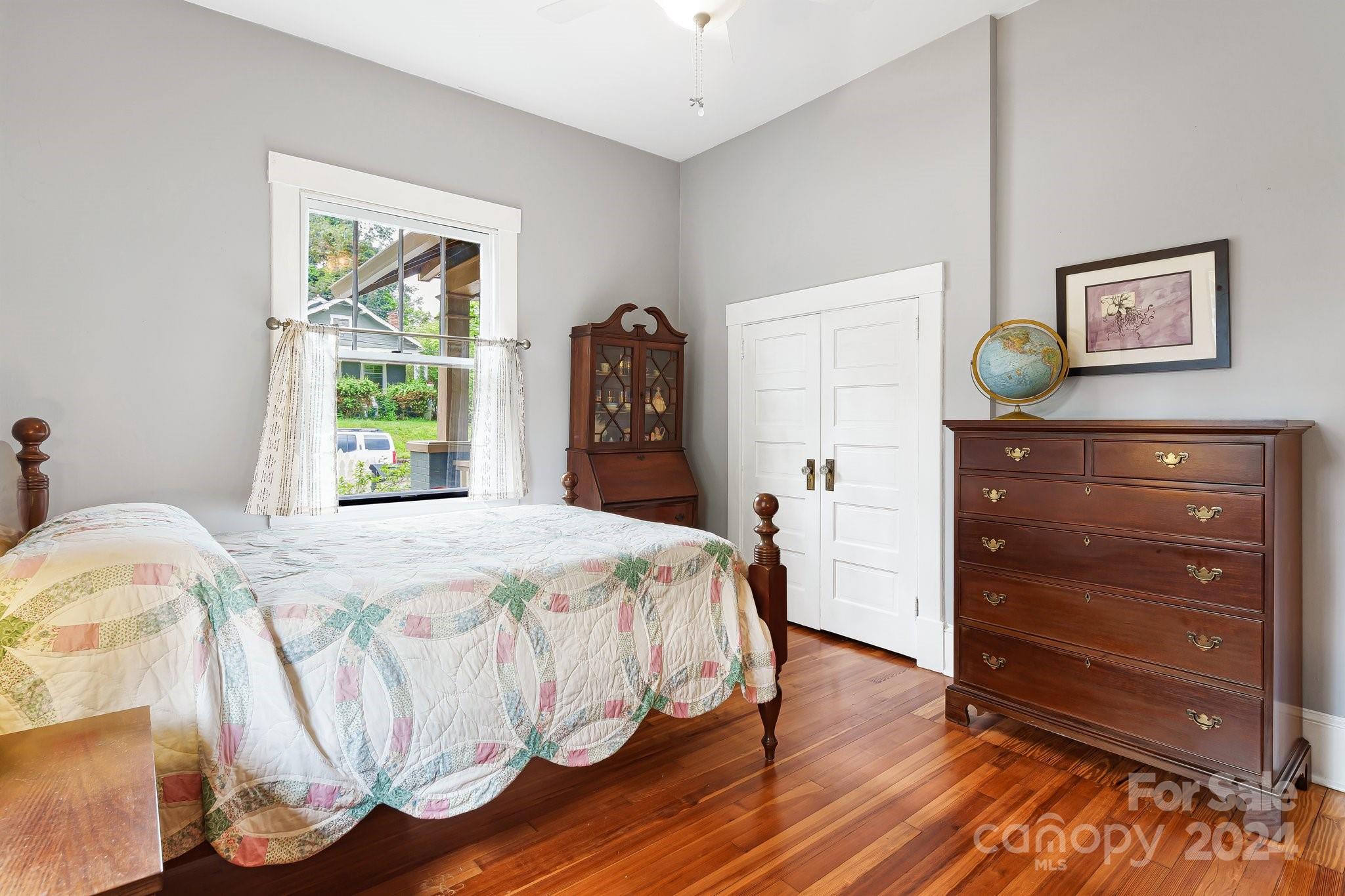 55 Henrietta Street Asheville NC 28801