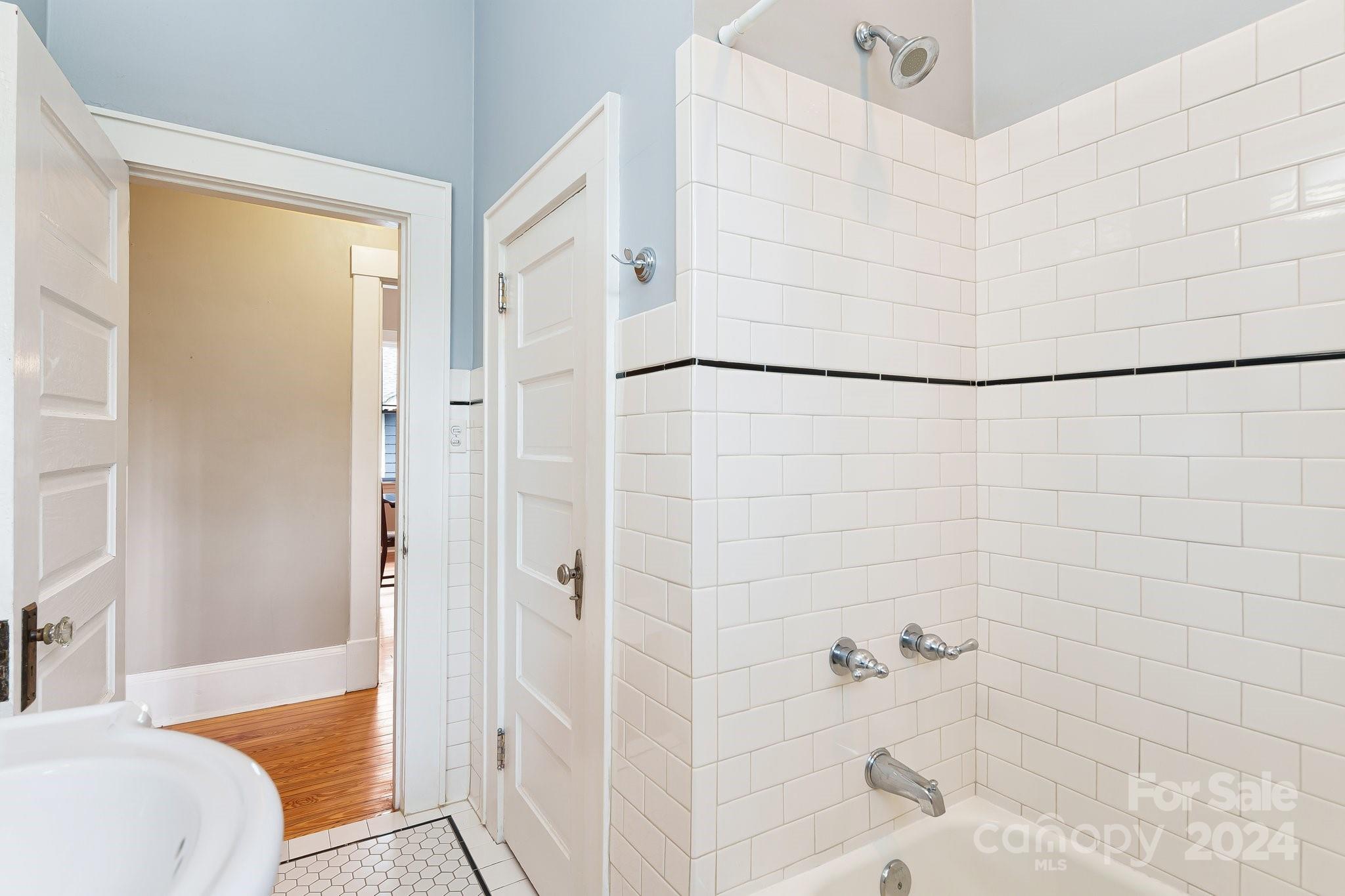 55 Henrietta Street Asheville NC 28801