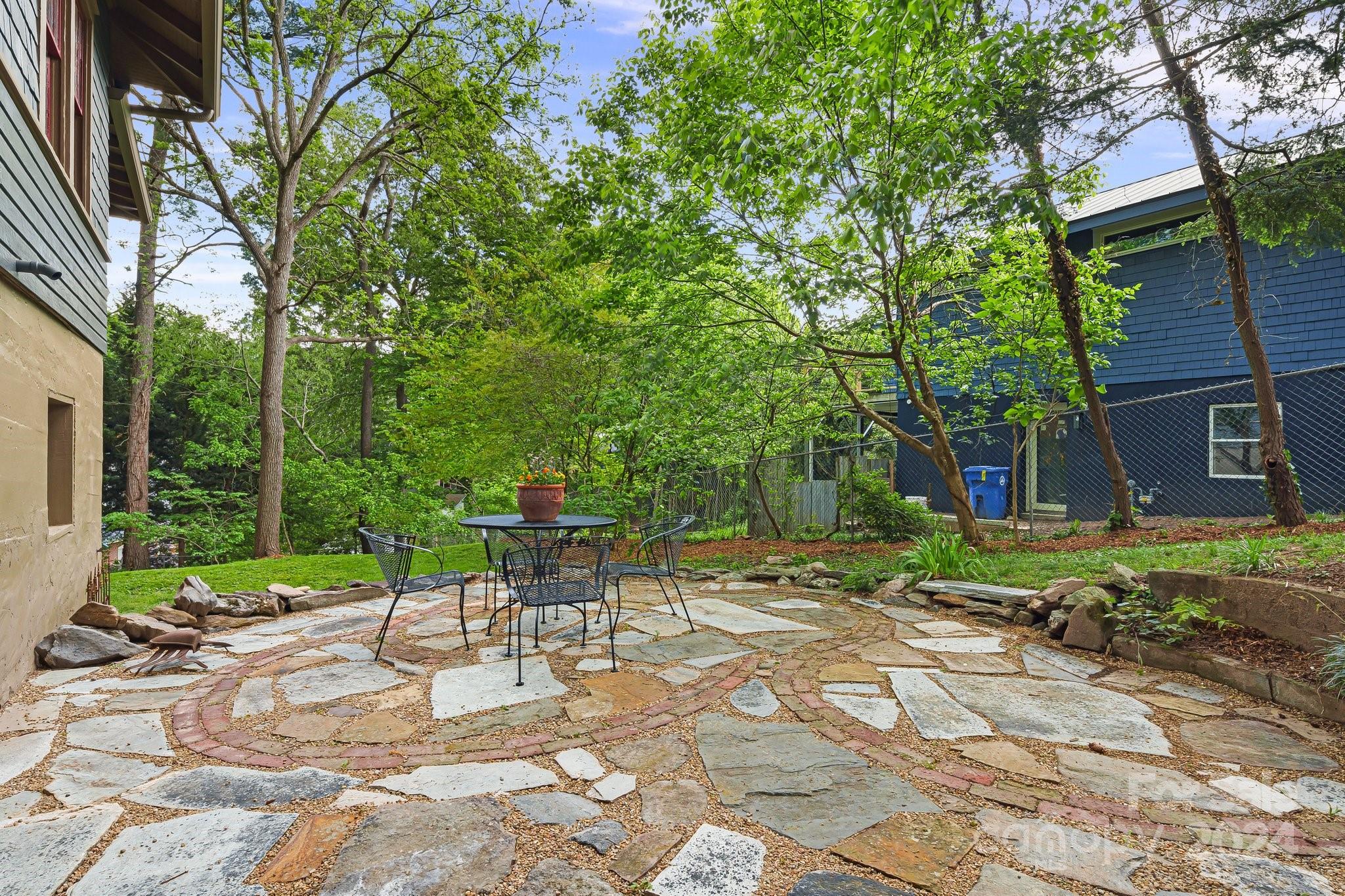 55 Henrietta Street Asheville NC 28801