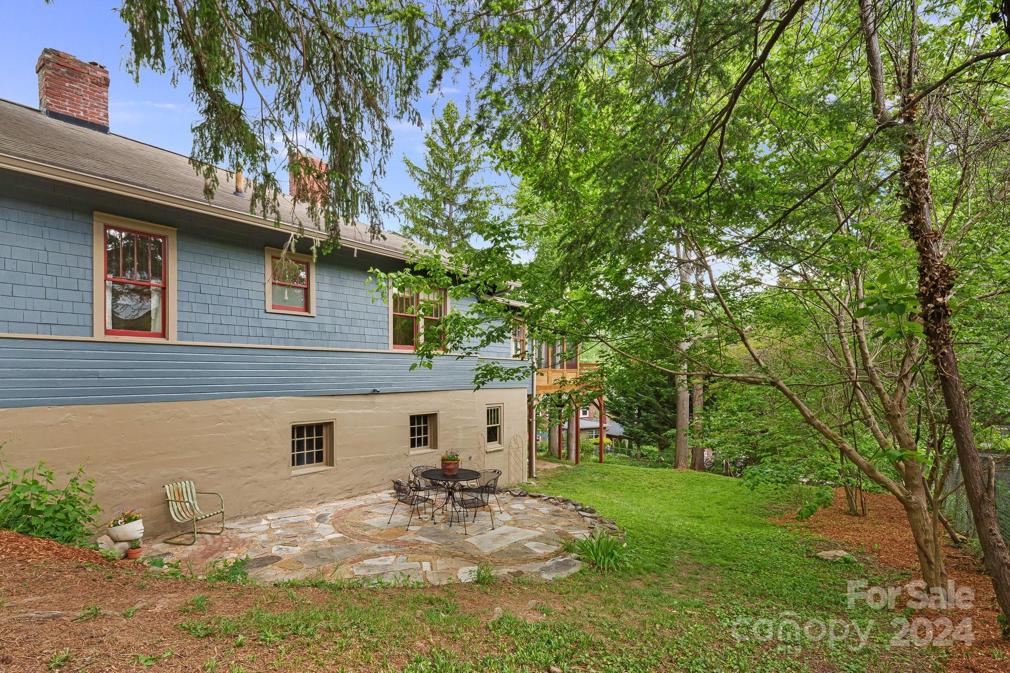 55 Henrietta Street Asheville NC 28801