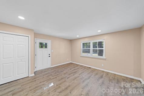 5045 Curtiswood Drive Charlotte NC 28213