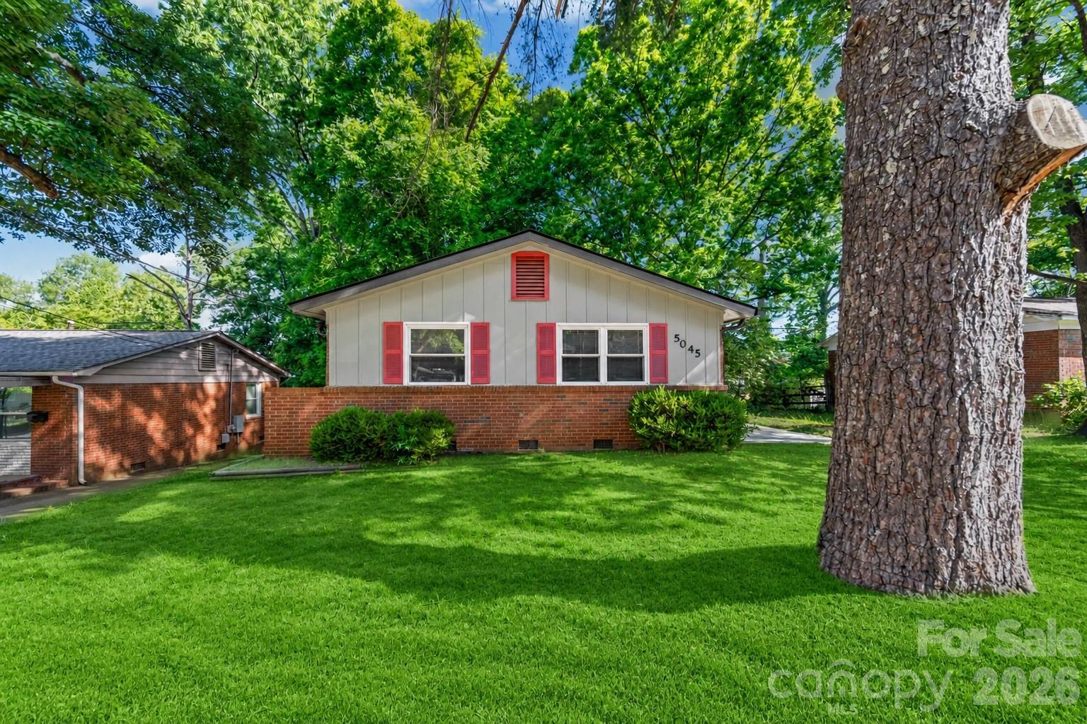 5045 Curtiswood Drive Charlotte NC 28213