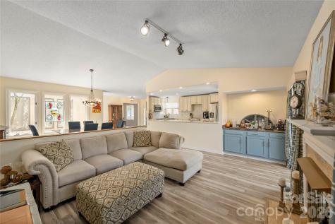 109 Clubwood Court Asheville NC 28803