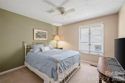 109 Clubwood Court Asheville NC 28803