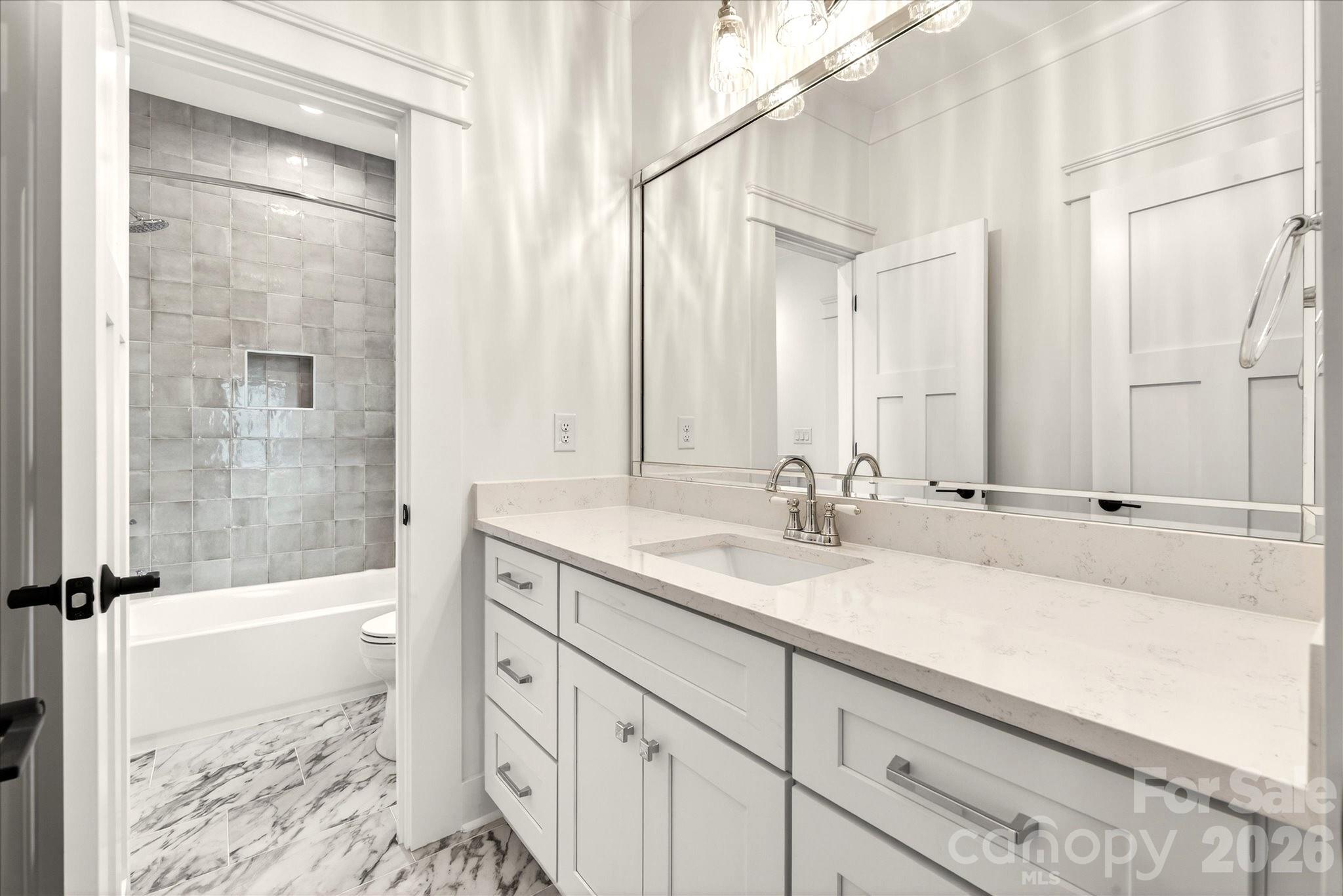 1718 Seifert Circle Charlotte NC 28205