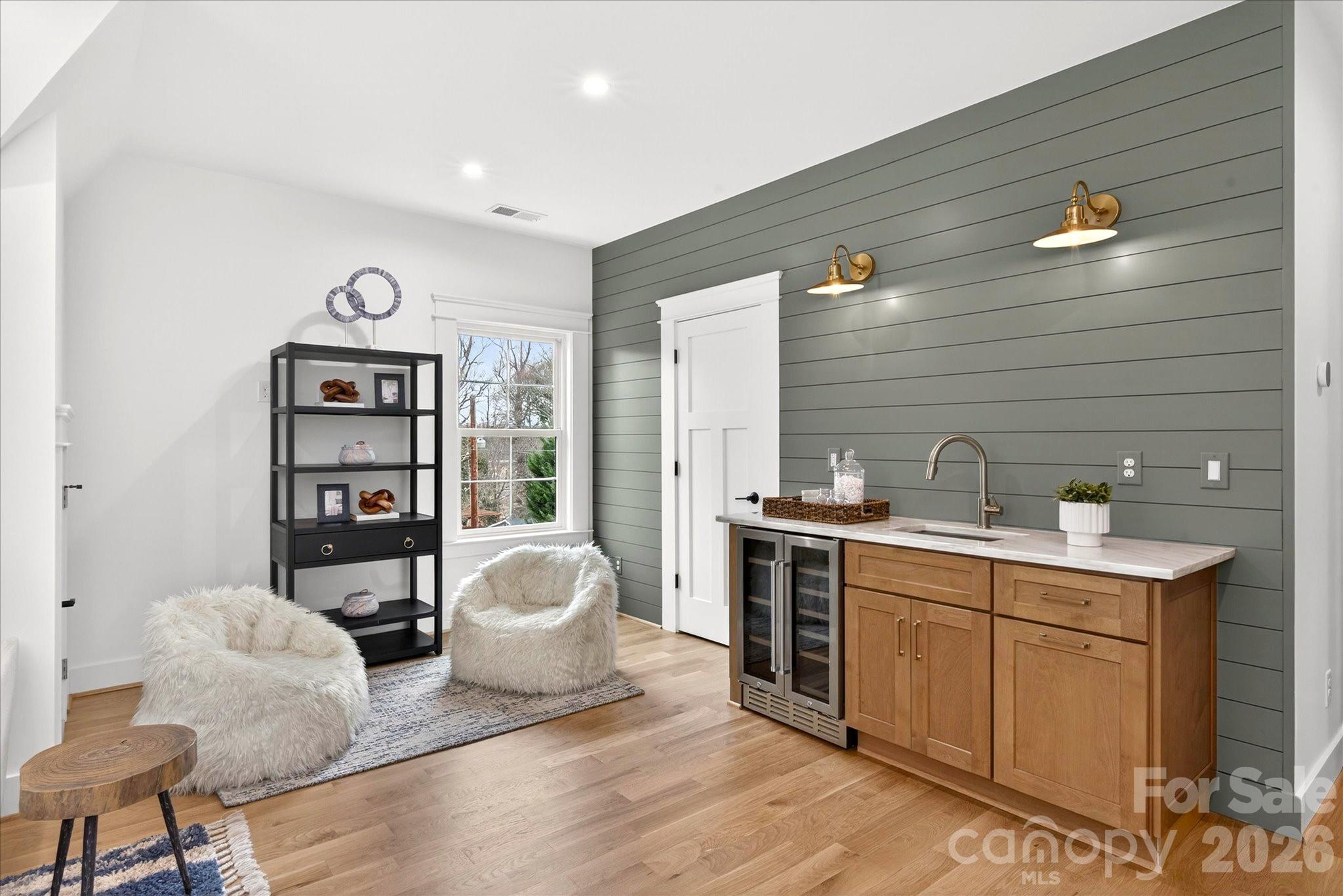 1718 Seifert Circle Charlotte NC 28205