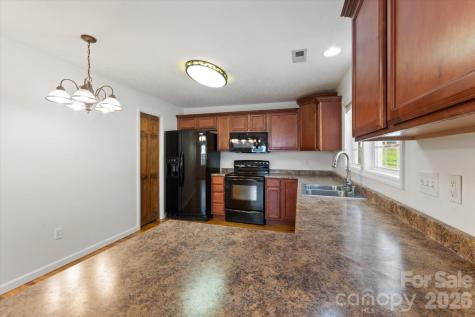 65 New Jersey Avenue Asheville NC 28806