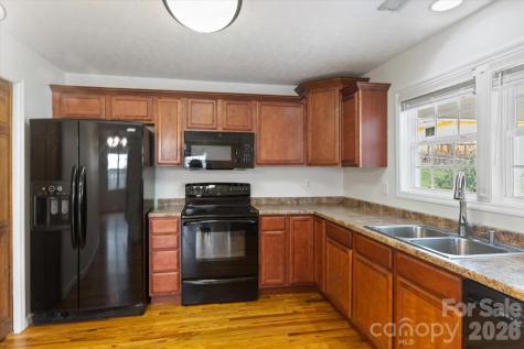 65 New Jersey Avenue Asheville NC 28806