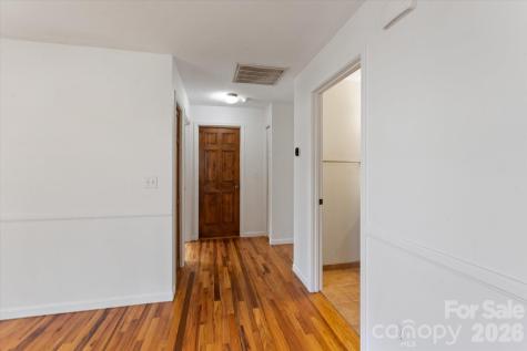 65 New Jersey Avenue Asheville NC 28806