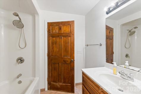 65 New Jersey Avenue Asheville NC 28806