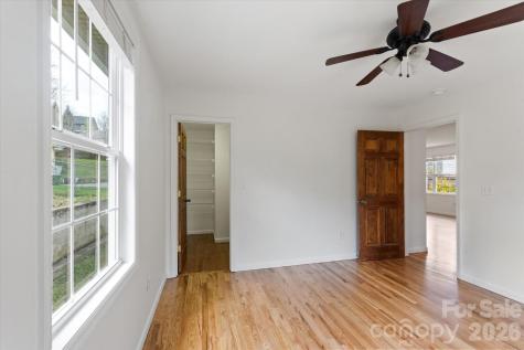 65 New Jersey Avenue Asheville NC 28806